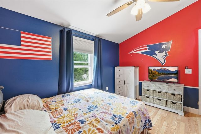 39 Stafford St, Charlton, MA 01507