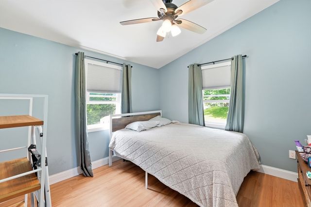 39 Stafford St, Charlton, MA 01507