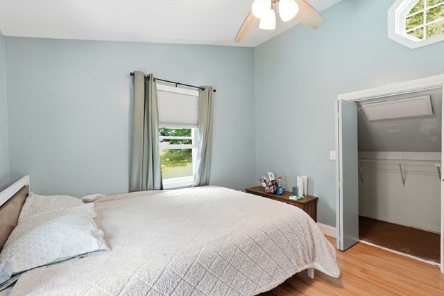 39 Stafford St, Charlton, MA 01507