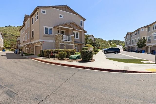 1015 Iron Wheel St, Santee, CA 92071