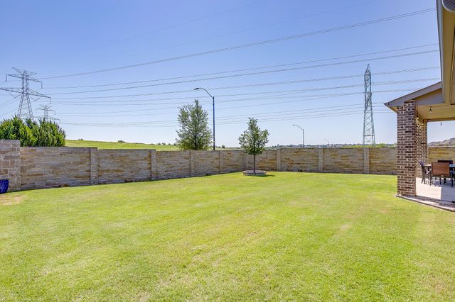 5709 Pope Creek Road, Fort Worth, TX 76126