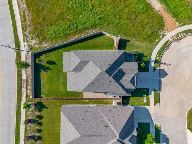 5709 Pope Creek Road, Fort Worth, TX 76126