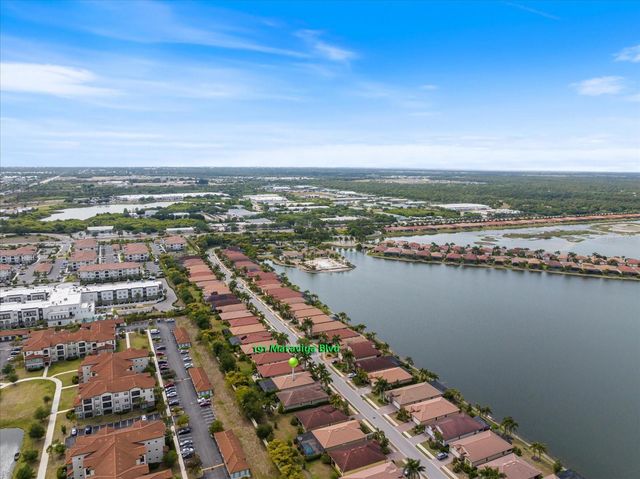 191 MARAVIYA BOULEVARD, North Venice, FL 34275