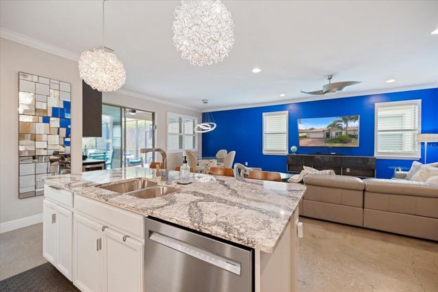 191 MARAVIYA BOULEVARD, North Venice, FL 34275