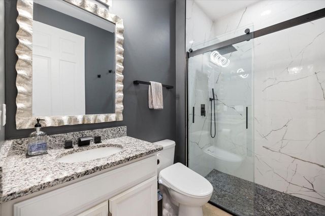 191 MARAVIYA BOULEVARD, North Venice, FL 34275