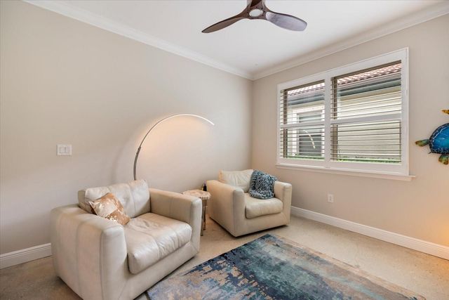 191 MARAVIYA BOULEVARD, North Venice, FL 34275
