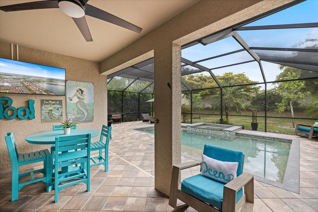 191 MARAVIYA BOULEVARD, North Venice, FL 34275