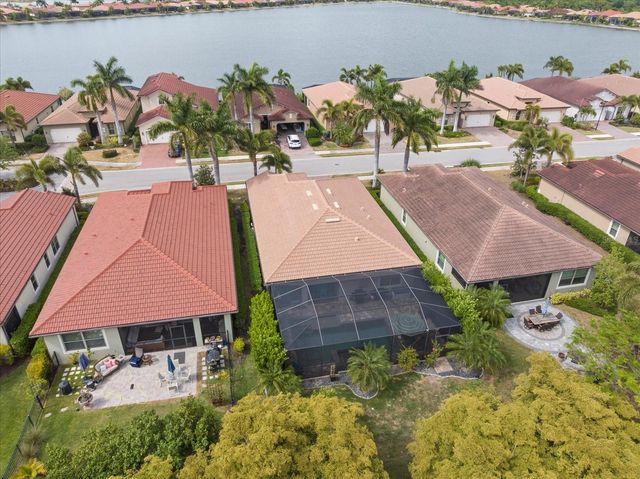 191 MARAVIYA BOULEVARD, North Venice, FL 34275