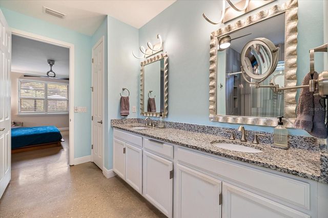 191 MARAVIYA BOULEVARD, North Venice, FL 34275