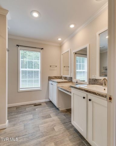 195 Ridge View Way, Rogersville, TN 37857