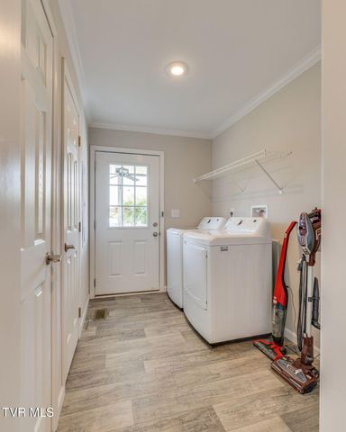 195 Ridge View Way, Rogersville, TN 37857
