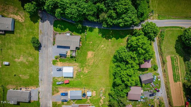 195 Ridge View Way, Rogersville, TN 37857
