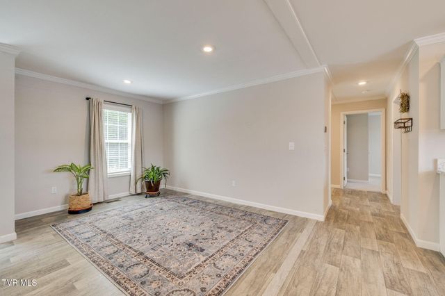 195 Ridge View Way, Rogersville, TN 37857
