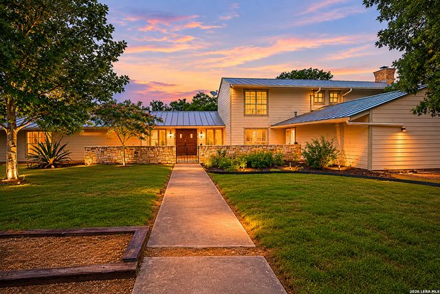 208 FRONT ST, Comfort, TX 78013
