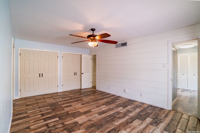 208 FRONT ST, Comfort, TX 78013