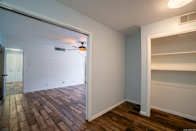 208 FRONT ST, Comfort, TX 78013