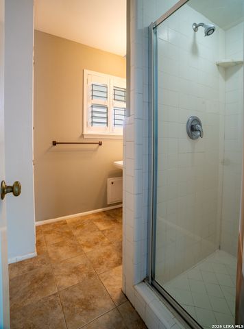 208 FRONT ST, Comfort, TX 78013