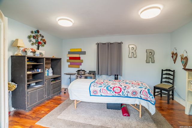 208 FRONT ST, Comfort, TX 78013