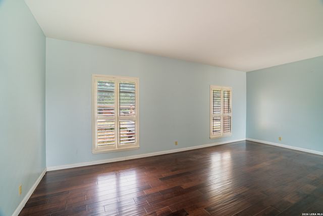 208 FRONT ST, Comfort, TX 78013