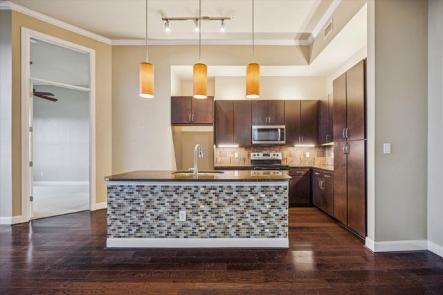 300 St Joseph Parkway 418, Houston, TX 77002