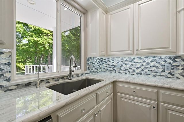 2500 Perth Drive, Edmond, OK 73013