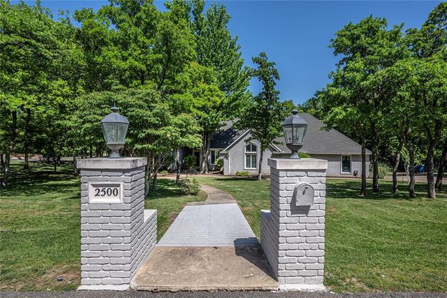 2500 Perth Drive, Edmond, OK 73013