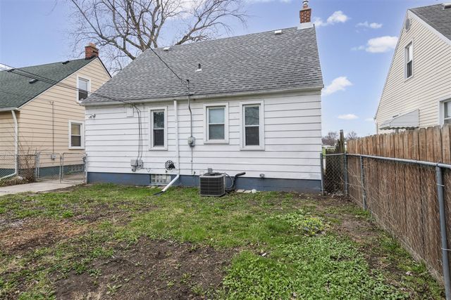 673 Leblanc Street, Lincoln Park, MI 48146