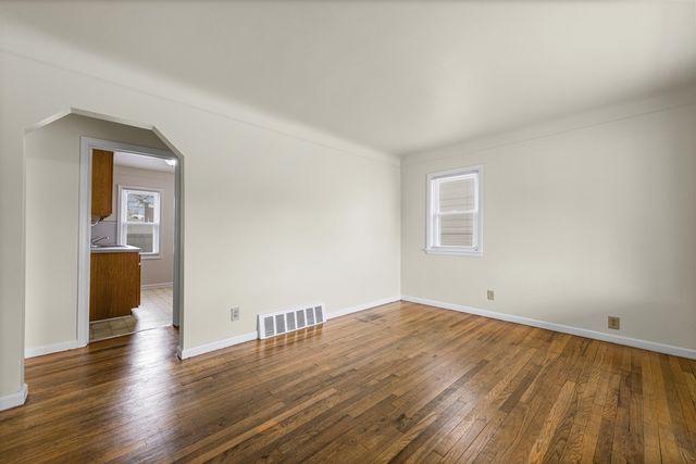 673 Leblanc Street, Lincoln Park, MI 48146