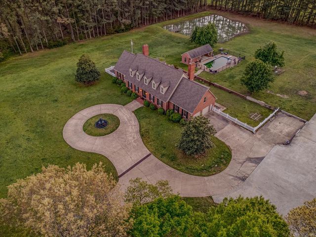 4926 Peachtree Ave, Jonesboro, AR 72405
