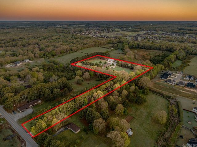 4926 Peachtree Ave, Jonesboro, AR 72405