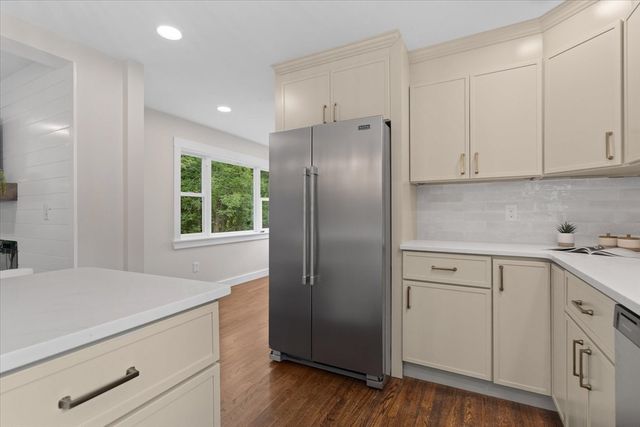18 Ramshorn Road, Charlton, MA 01507