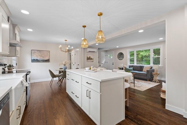 18 Ramshorn Road, Charlton, MA 01507