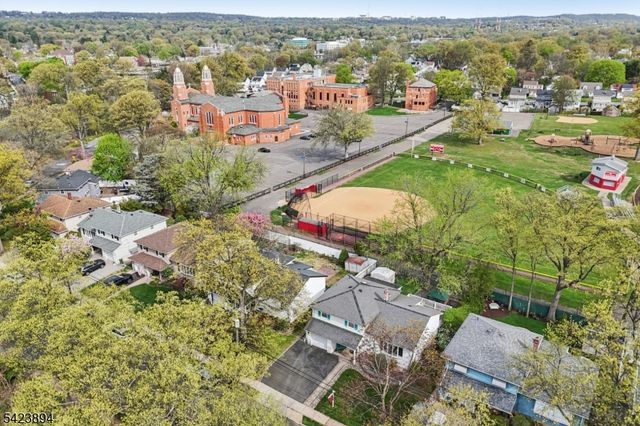 118 Byrd Ave, Bloomfield Twp., NJ 07003