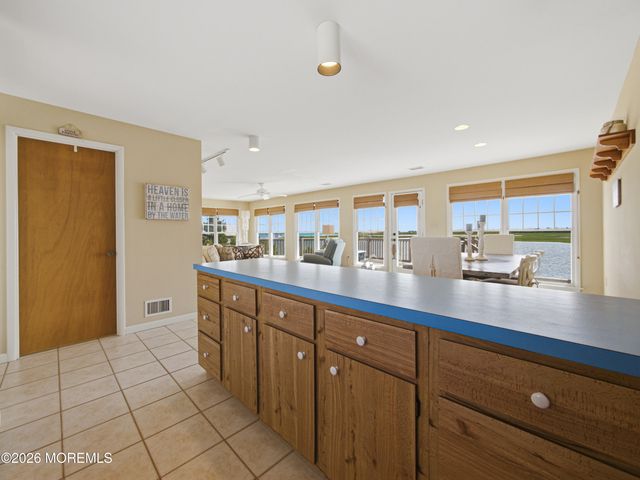 46 Parker Road, Tuckerton, NJ 08087