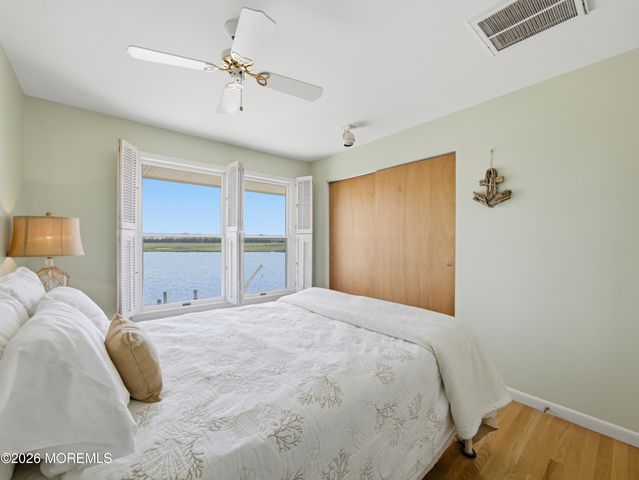 46 Parker Road, Tuckerton, NJ 08087