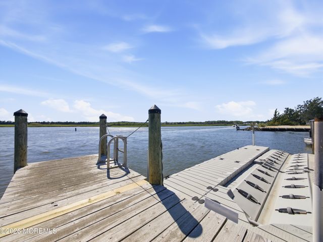 46 Parker Road, Tuckerton, NJ 08087