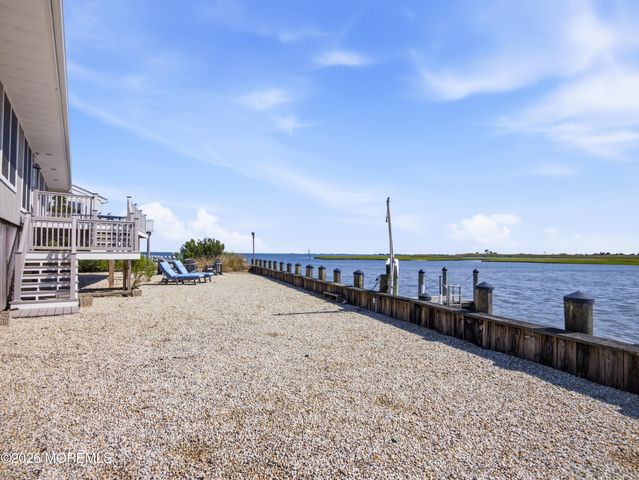 46 Parker Road, Tuckerton, NJ 08087