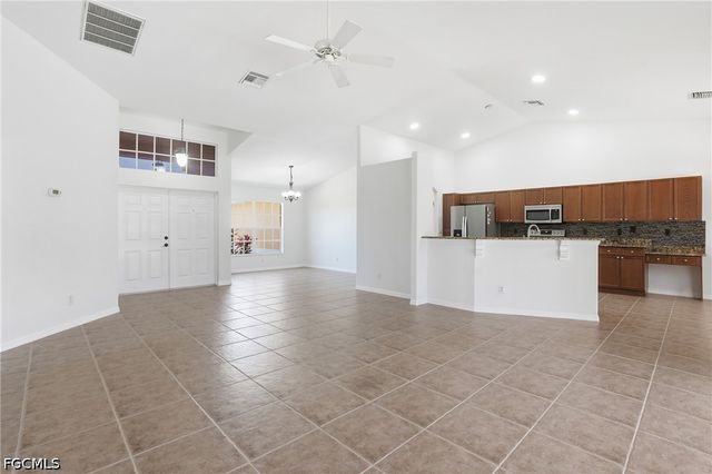 928 NW 5th PL, Cape Coral, FL 33993
