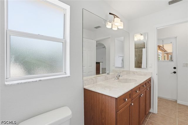 928 NW 5th PL, Cape Coral, FL 33993