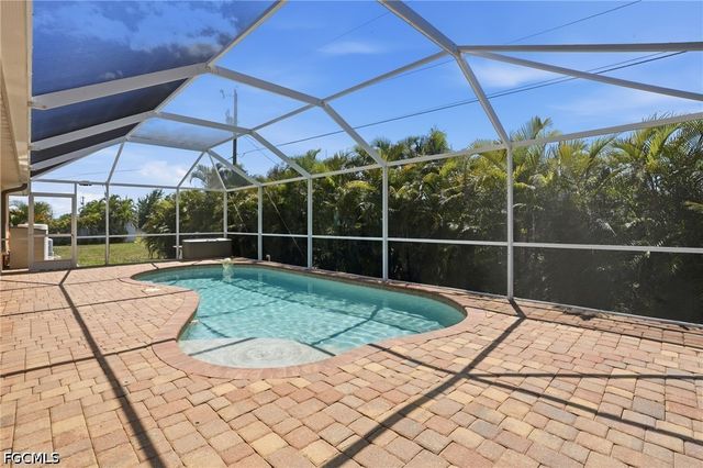 928 NW 5th PL, Cape Coral, FL 33993