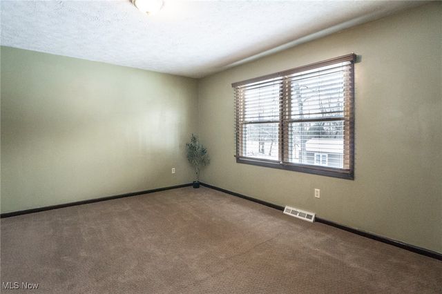 994 Sunset View Boulevard, Tallmadge, OH 44278