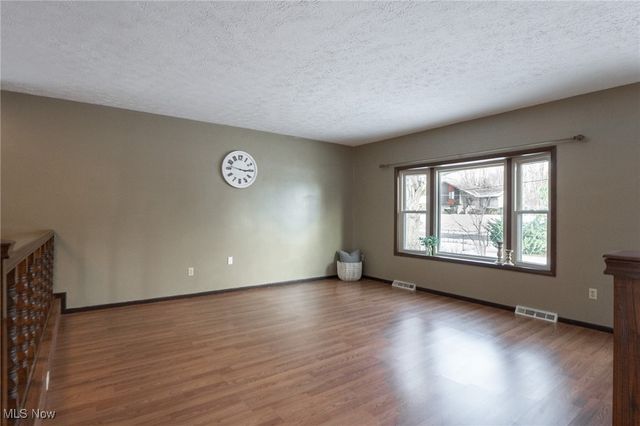 994 Sunset View Boulevard, Tallmadge, OH 44278