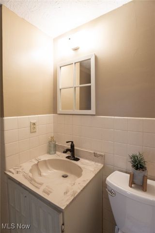 994 Sunset View Boulevard, Tallmadge, OH 44278