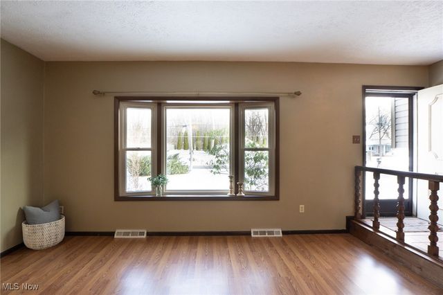 994 Sunset View Boulevard, Tallmadge, OH 44278