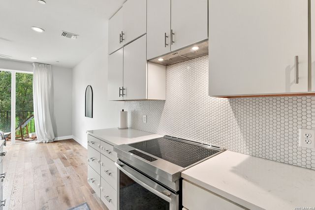 6020 Springdale Rd Unit 5, Austin, TX 78723