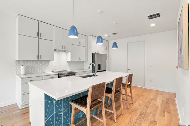 6020 Springdale Rd Unit 5, Austin, TX 78723