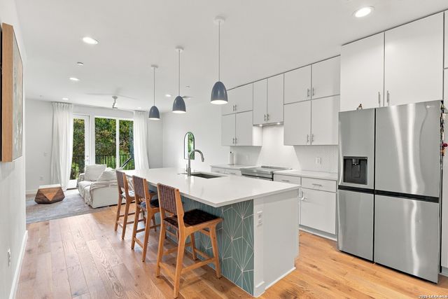 6020 Springdale Rd Unit 5, Austin, TX 78723