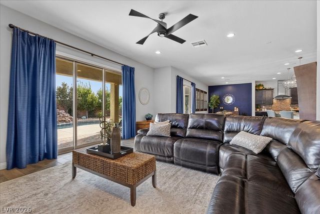 8753 Kendall Brook Circle, Las Vegas, NV 89149