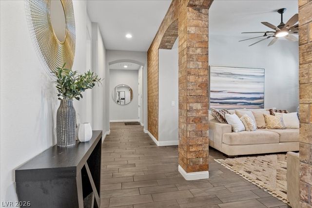 8753 Kendall Brook Circle, Las Vegas, NV 89149