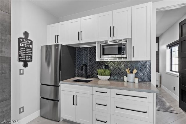 8753 Kendall Brook Circle, Las Vegas, NV 89149